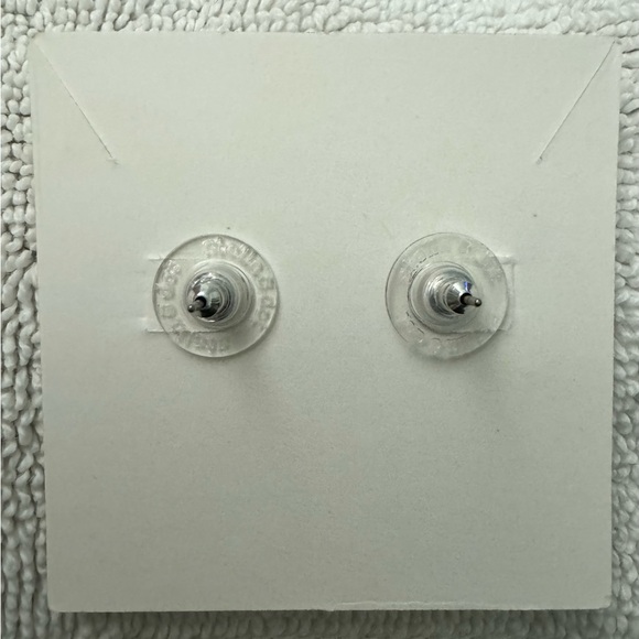 Stella & Dot | 🩶🤍Zariah Studs - Silver 🤍🩶 - Picture 2 of 7